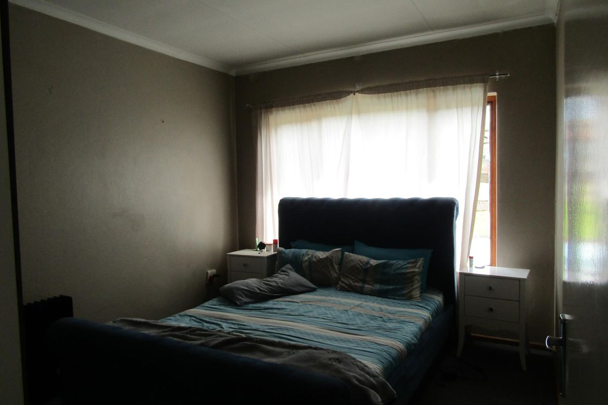 Apartment For Sale In Johannesburg - Photo 4