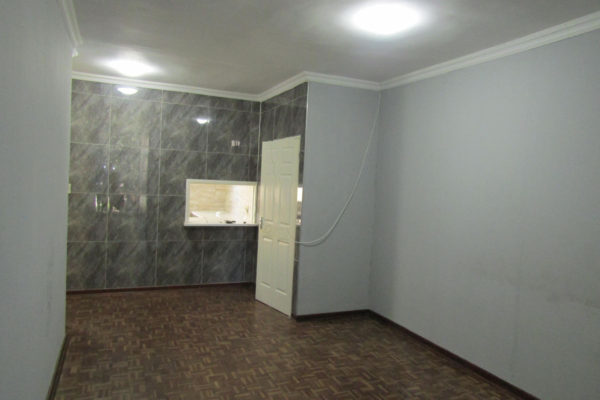Apartment For Sale In Johannesburg - Photo 5
