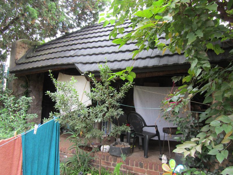 Townhouse For Sale In Johannesburg - Photo 9