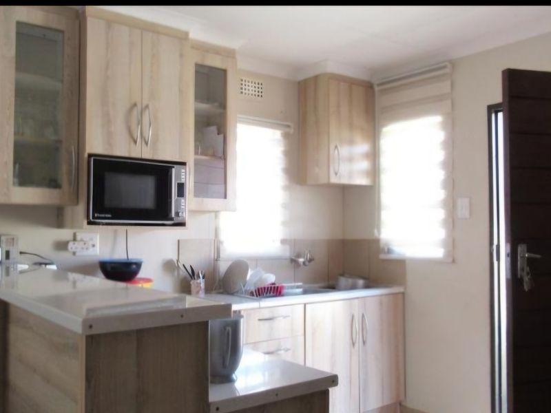 Freehold For Sale In Alberton - Photo 2