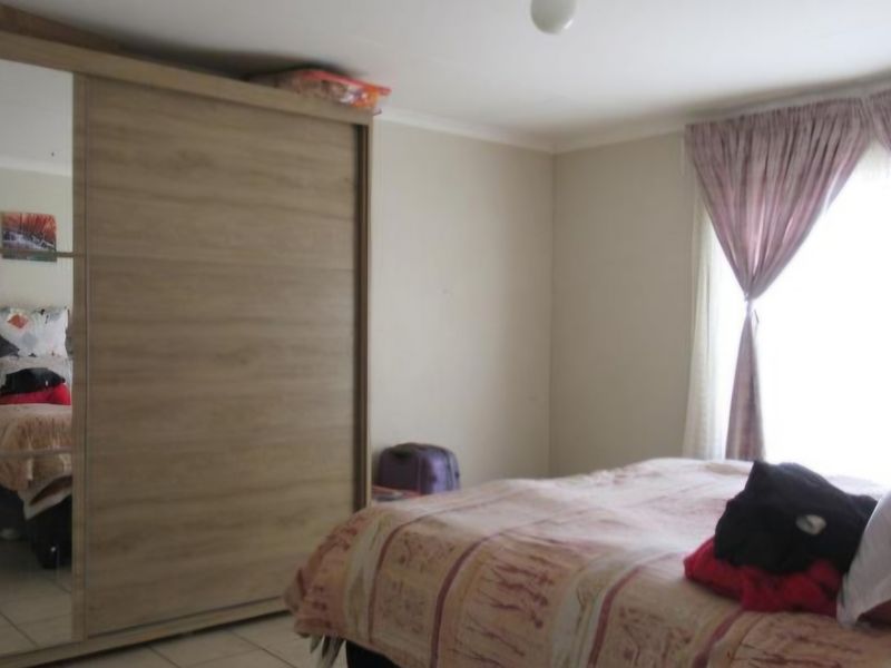 Freehold For Sale In Alberton - Photo 7