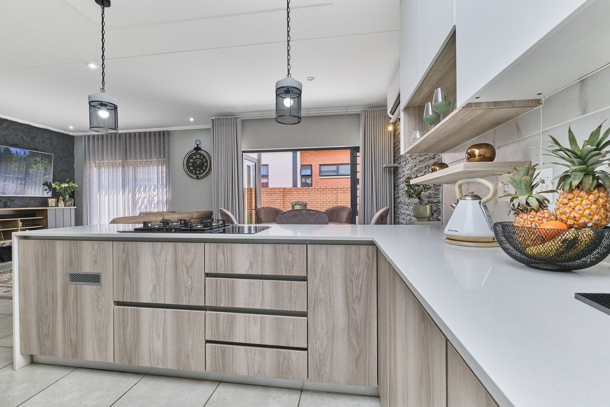 Stunning 3-bedroom cluster for sale in Cascades Waterfall—perfect for modern family living! - Photo 5