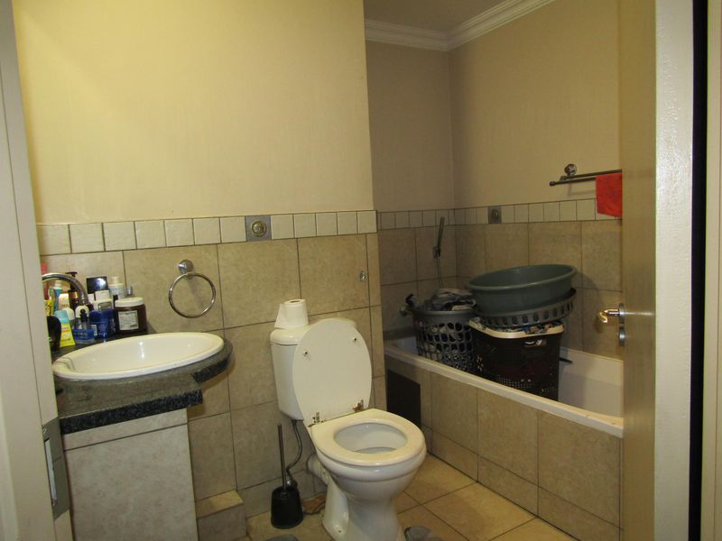 Apartment Rental Monthly In Johannesburg - Photo 10
