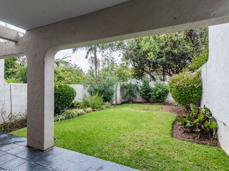 Spacious.  Private garden.  Pet friendly.  Prime location. - Photo 3