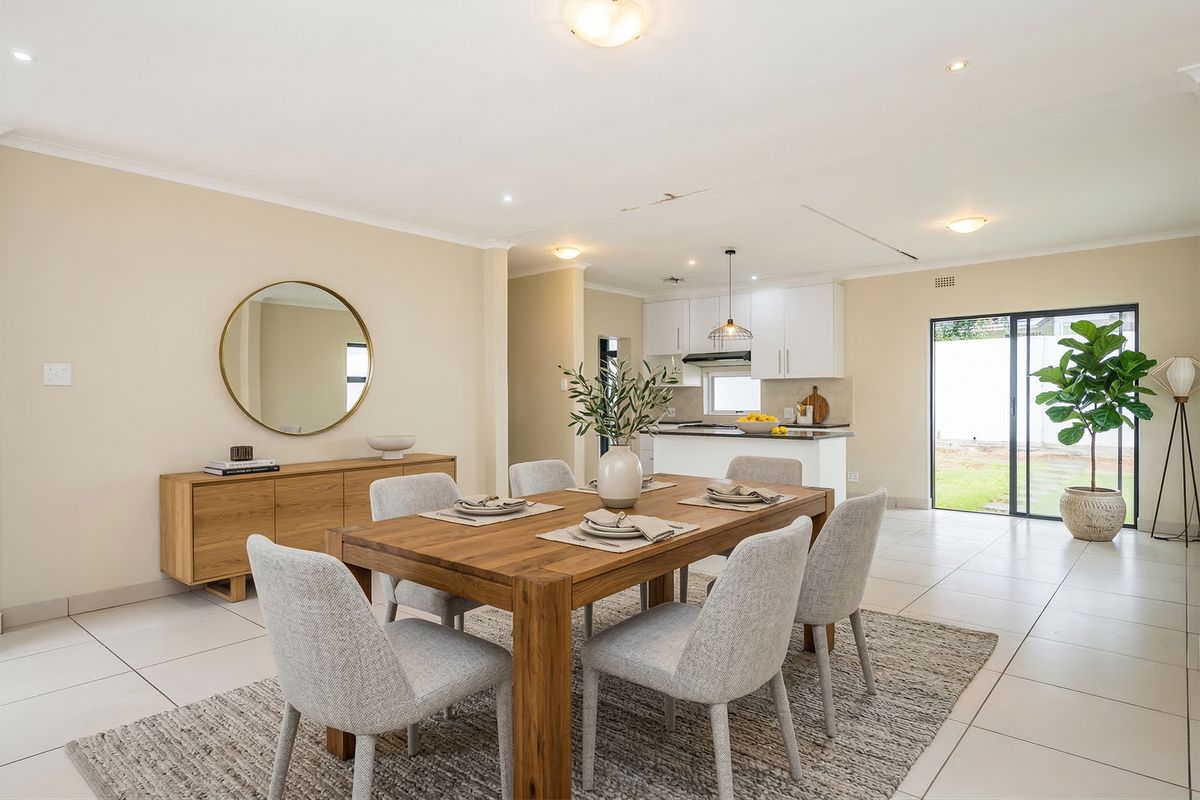 3/4 Bedroomed Home, With a variety of modern amenities and immediate occupation. - Photo 3