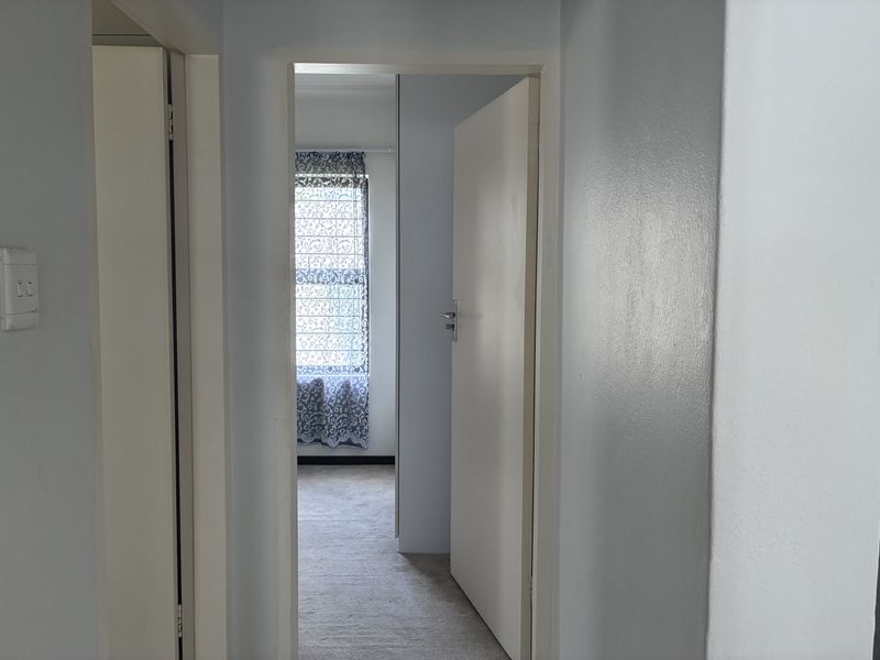 A Spacious Apartment for Sale at the West End. - Photo 9