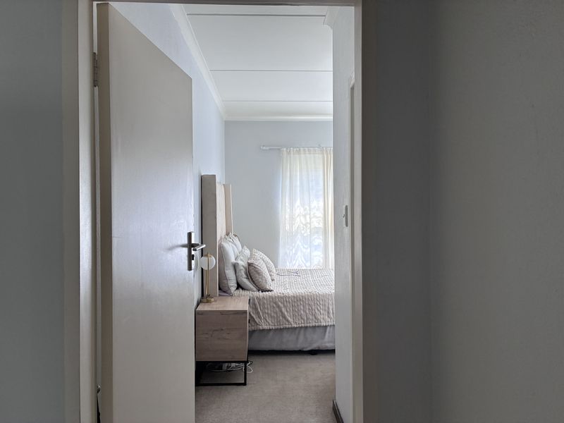 A Spacious Apartment for Sale at the West End. - Photo 8