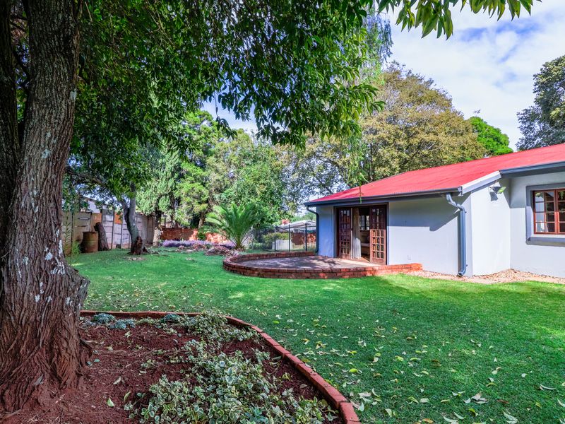 Perfect for families seeking comfort and style! - Photo 7