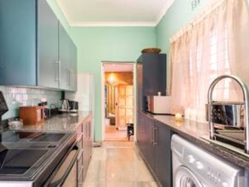 3 Bedroom House To Rent- Kelvin - Photo 7