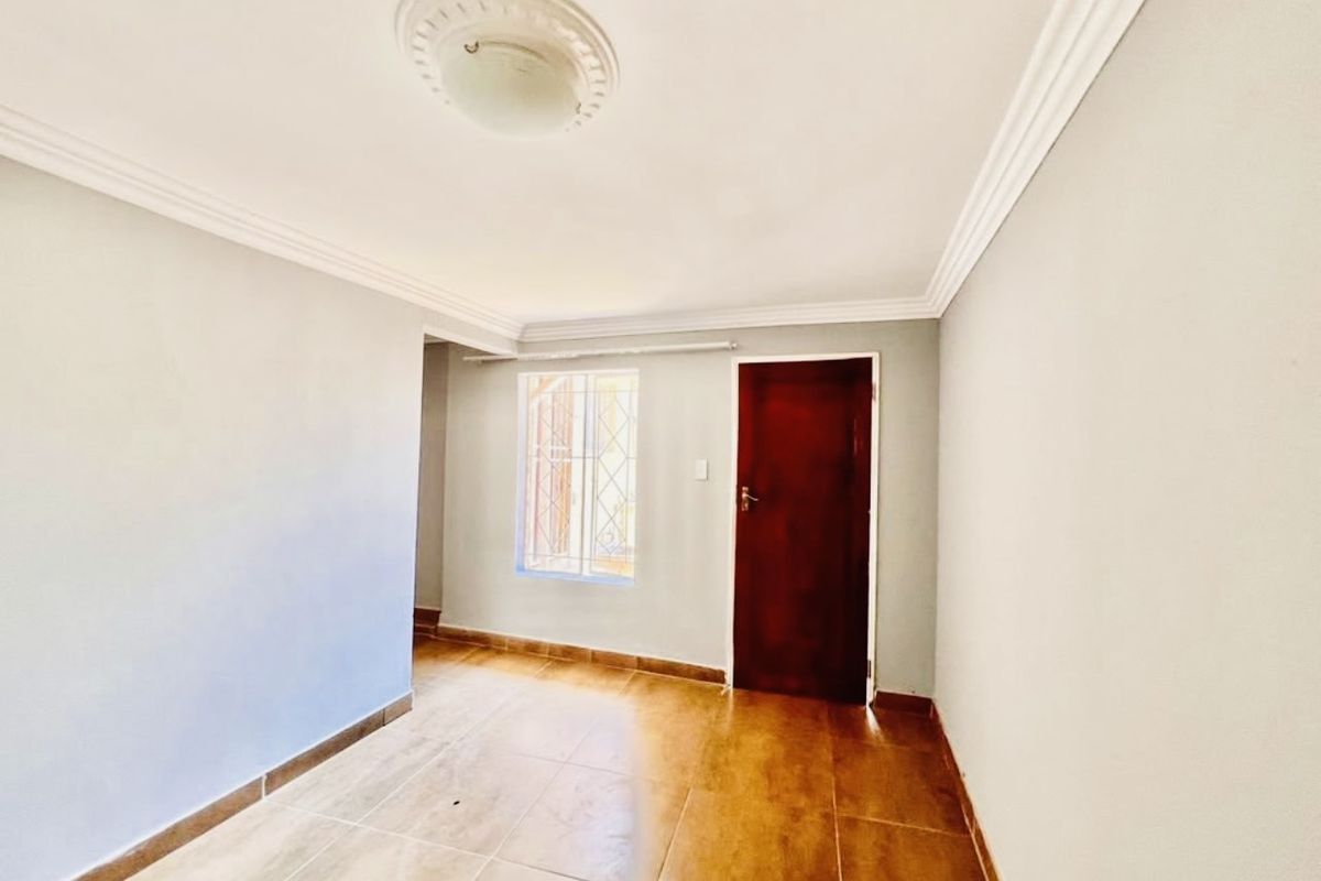 Investors Delight. Income Generating Property. - Photo 5