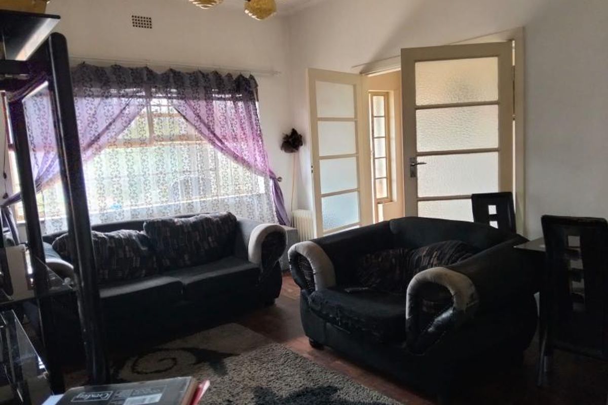 THREE BEDROOMS HOUSE FOR SALE IN LINMEYER - Photo 5