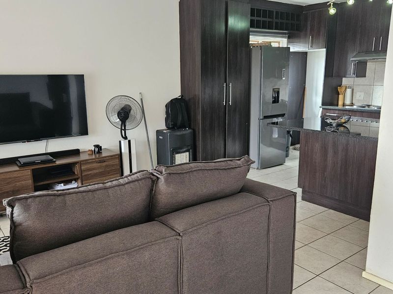 2 Bed, 2 Bath Apartment- Noordwyk - Photo 4