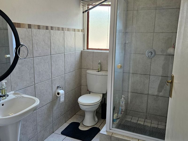 2 Bed, 2 Bath Apartment- Noordwyk - Photo 9