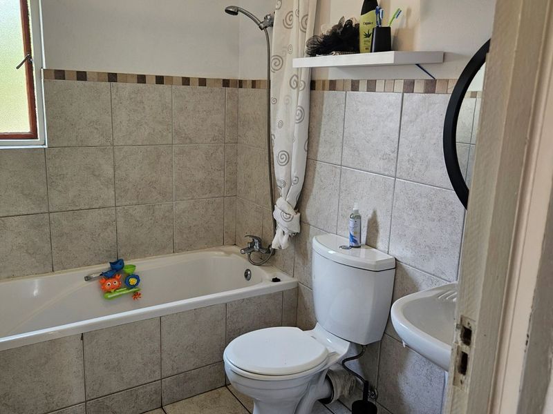 2 Bed, 2 Bath Apartment- Noordwyk - Photo 7