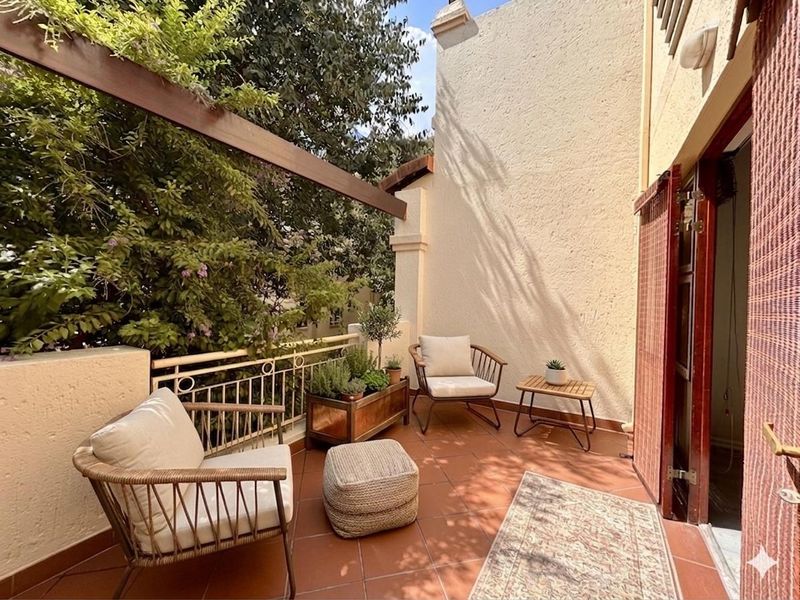 Space. Sunlight. Versatility. - Photo 4