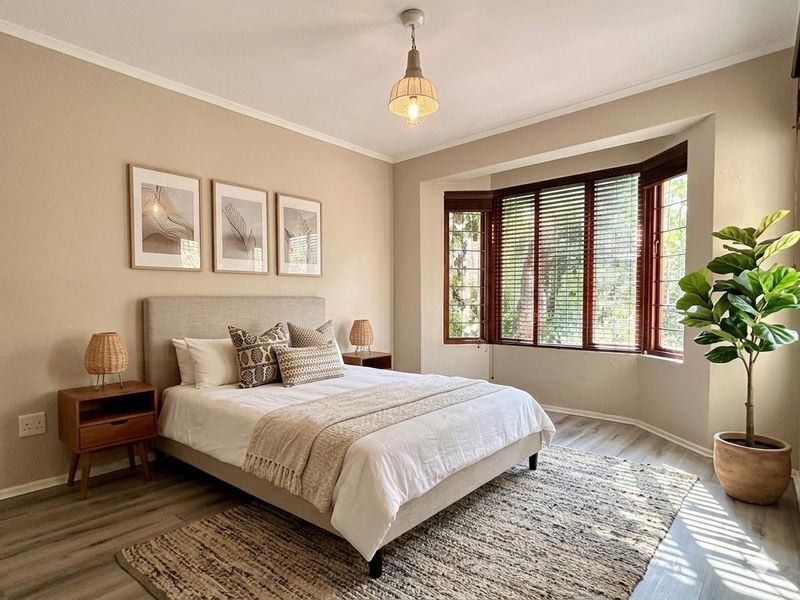 Space. Sunlight. Versatility. - Photo 5