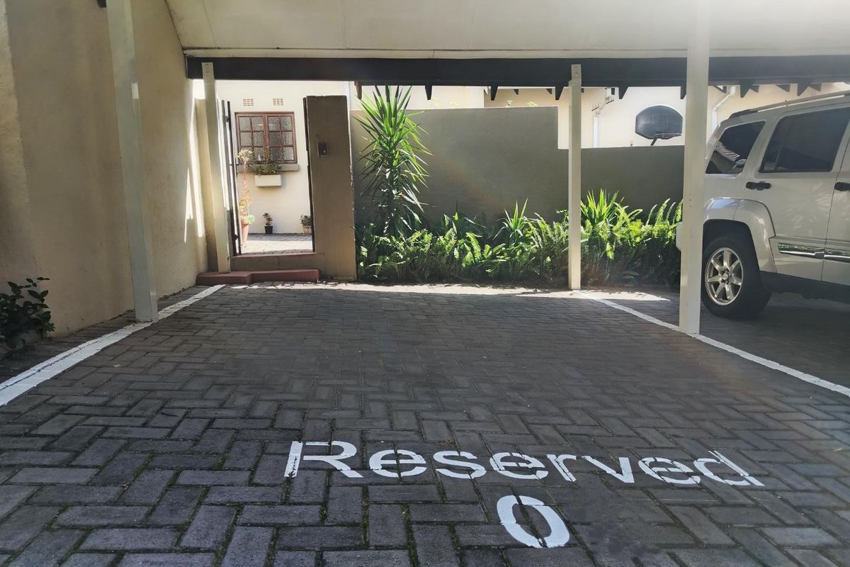 Studio Apartment To Let in Edenburg, Sandton - Photo 4