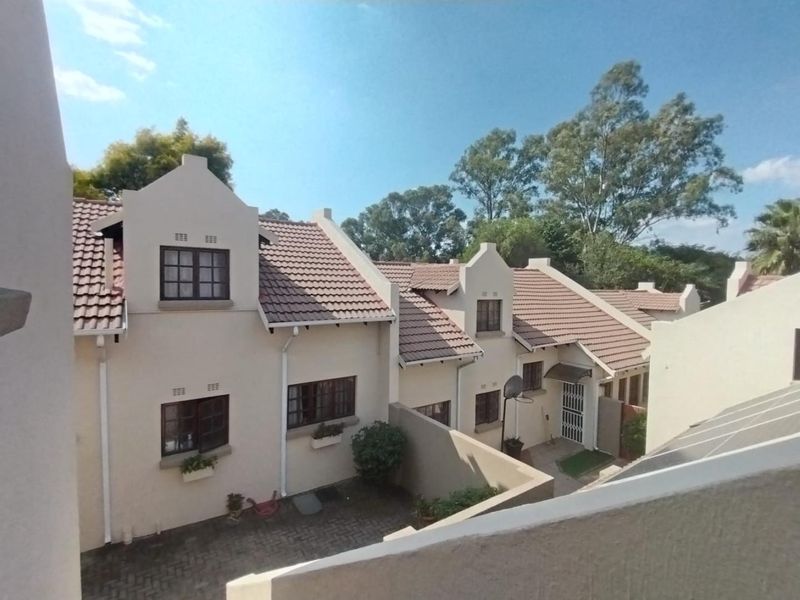 Studio Apartment To Let in Edenburg, Sandton - Photo 7