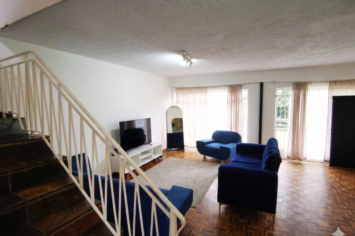 Neat and Tidy 2-Bedroom Townhouse with Private Garden - Lyndhurst - Photo 2