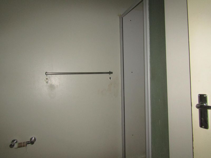 Apartment For Sale In Johannesburg - Photo 6