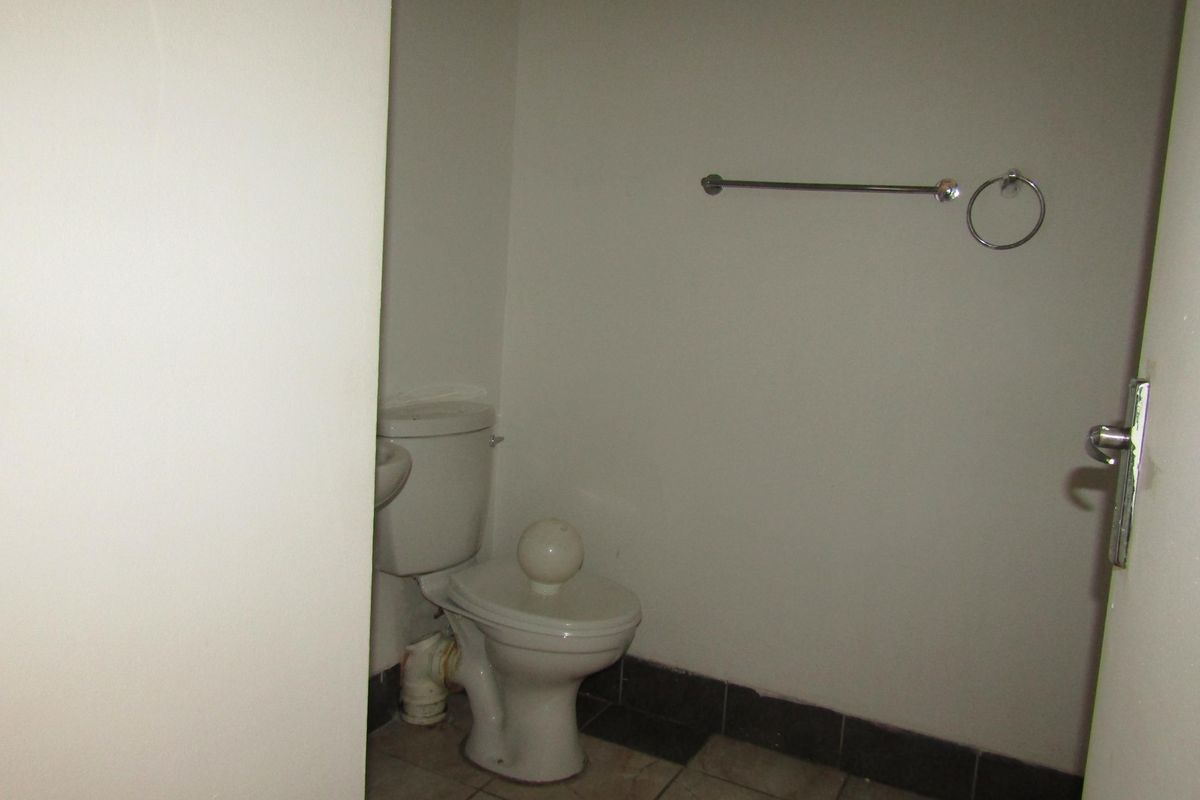 Apartment For Sale In Johannesburg - Photo 4