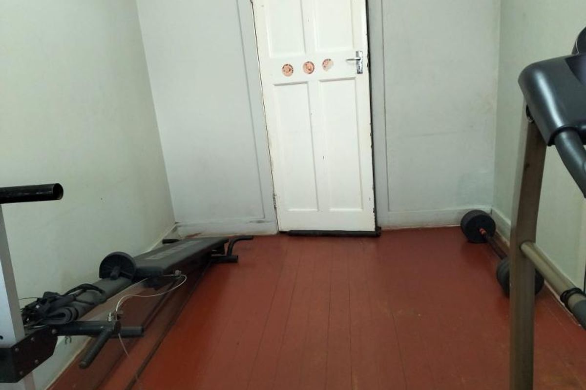 THREE BEDROOMS HOUSE FOR SALE IN KENILWORTH - Photo 3