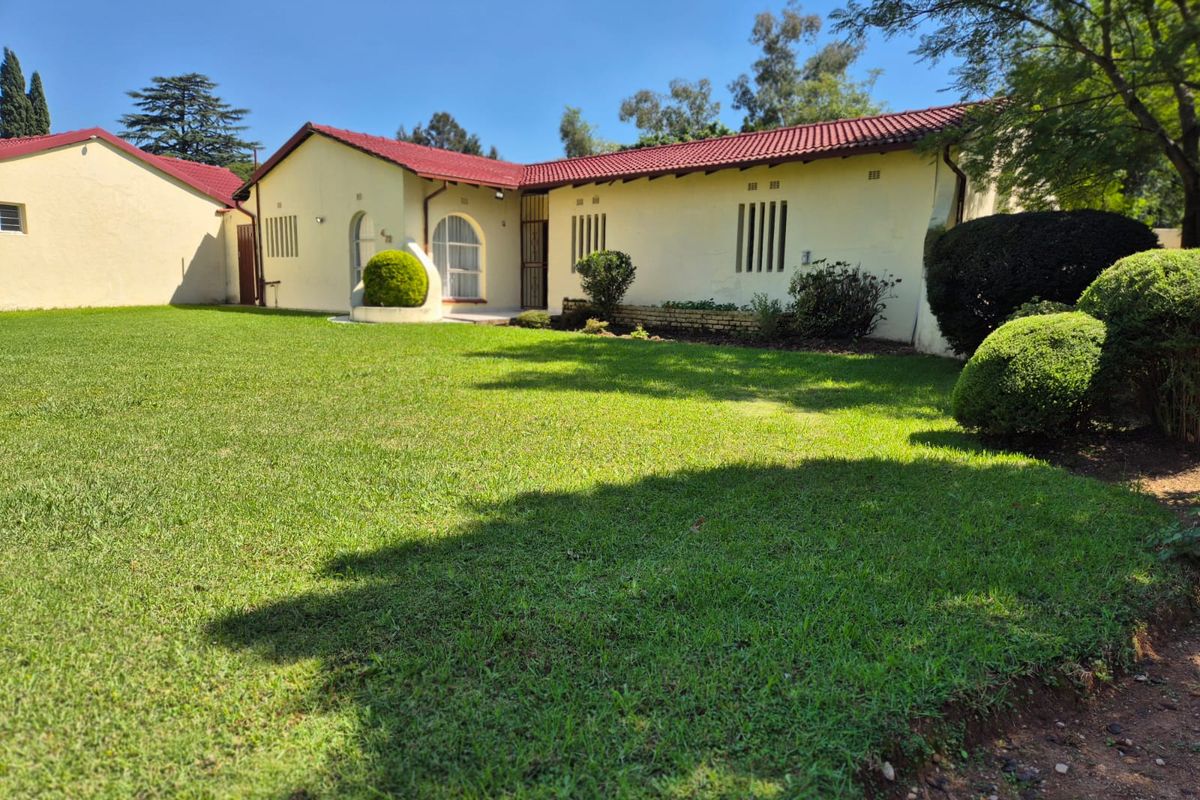 House For Sale In Sandton - Photo 3