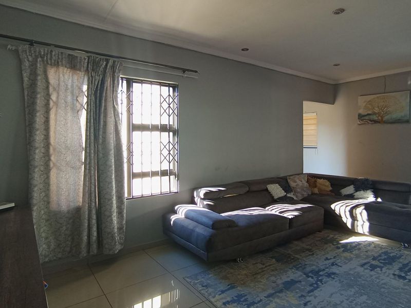 3 bedroom House in Amandasig - Photo 8