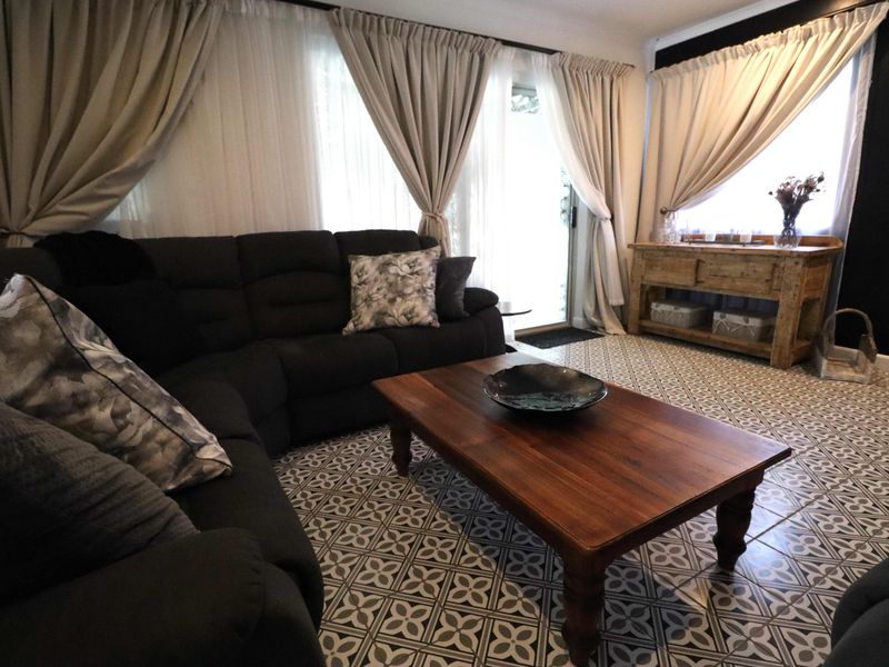 Freehold For Sale In Gqeberha - Photo 3