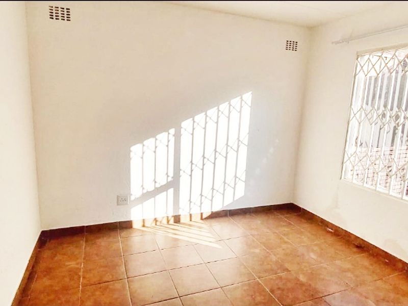 Exceptional Ground‐Floor 2‐Bedroom 1- Bath Apartment at 100 Caymans - Photo 8