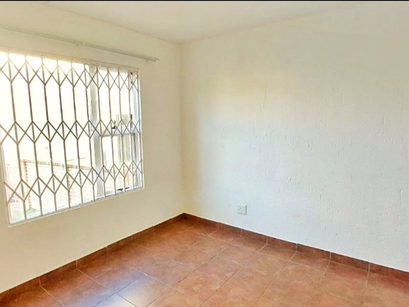 Exceptional Ground‐Floor 2‐Bedroom 1- Bath Apartment at 100 Caymans - Photo 7