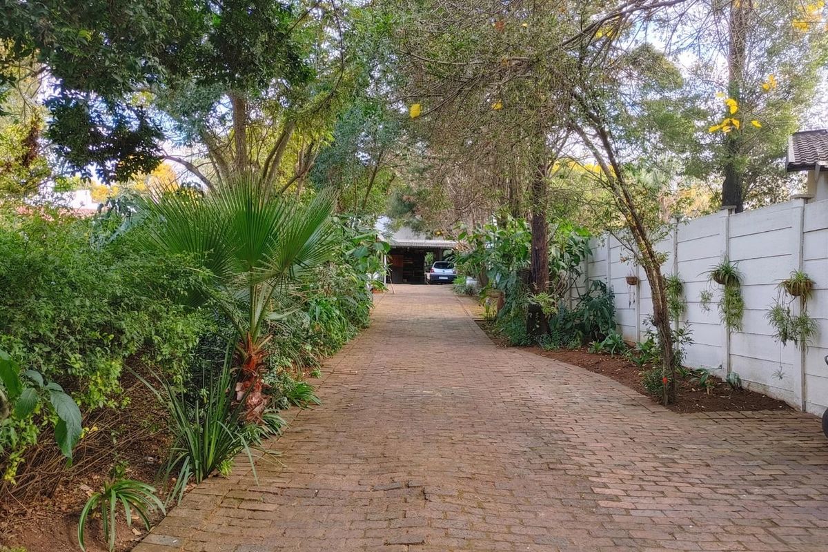 1 Bedroom Garden Cottage To Let in Hurlingham, Sandton - Photo 3