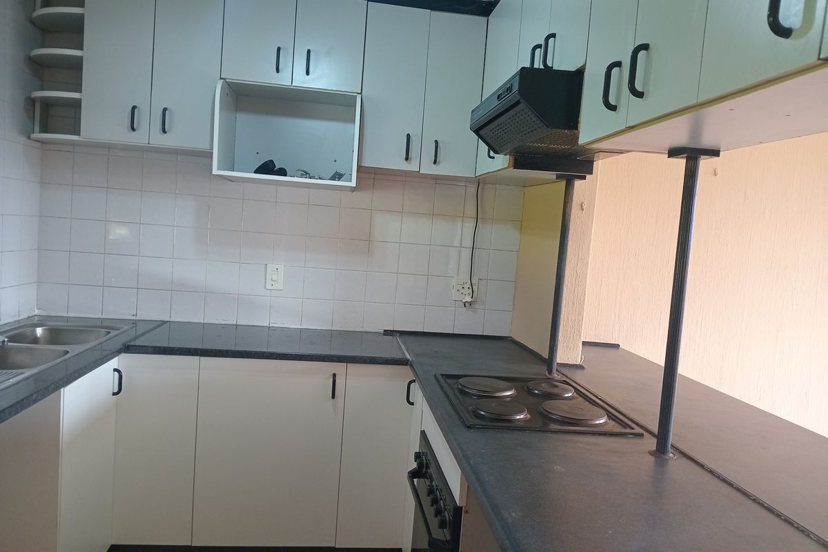 Townhouse Rental Monthly In Johannesburg - Photo 5