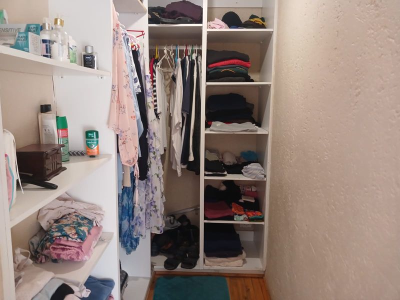 Spacious 5-bedroom house to let in Jukskei Park, Randburg—perfect for families seeking comfort! - Photo 7