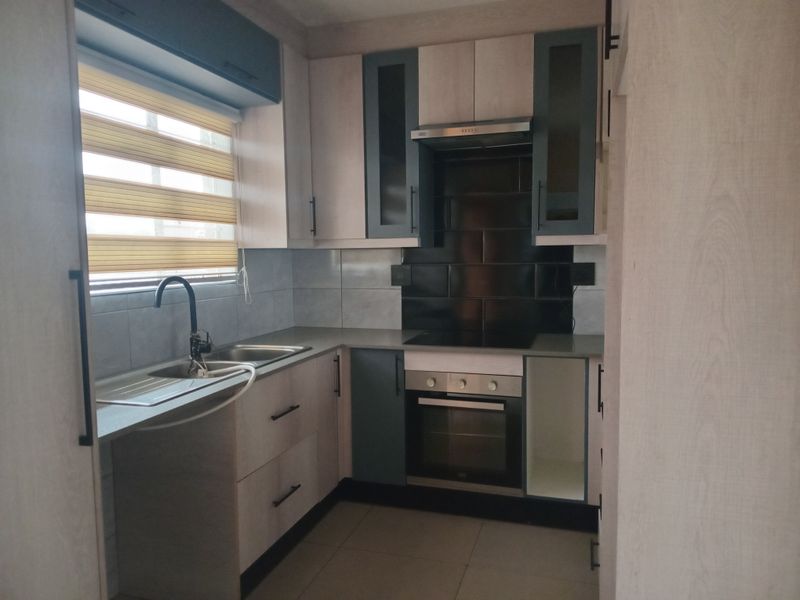 Ground Floor Townhouse For Sale - Photo 8