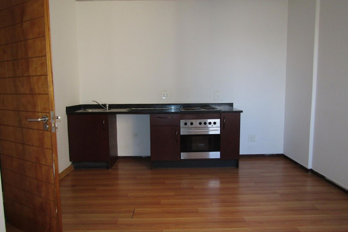 Apartment For Sale In Johannesburg - Photo 5