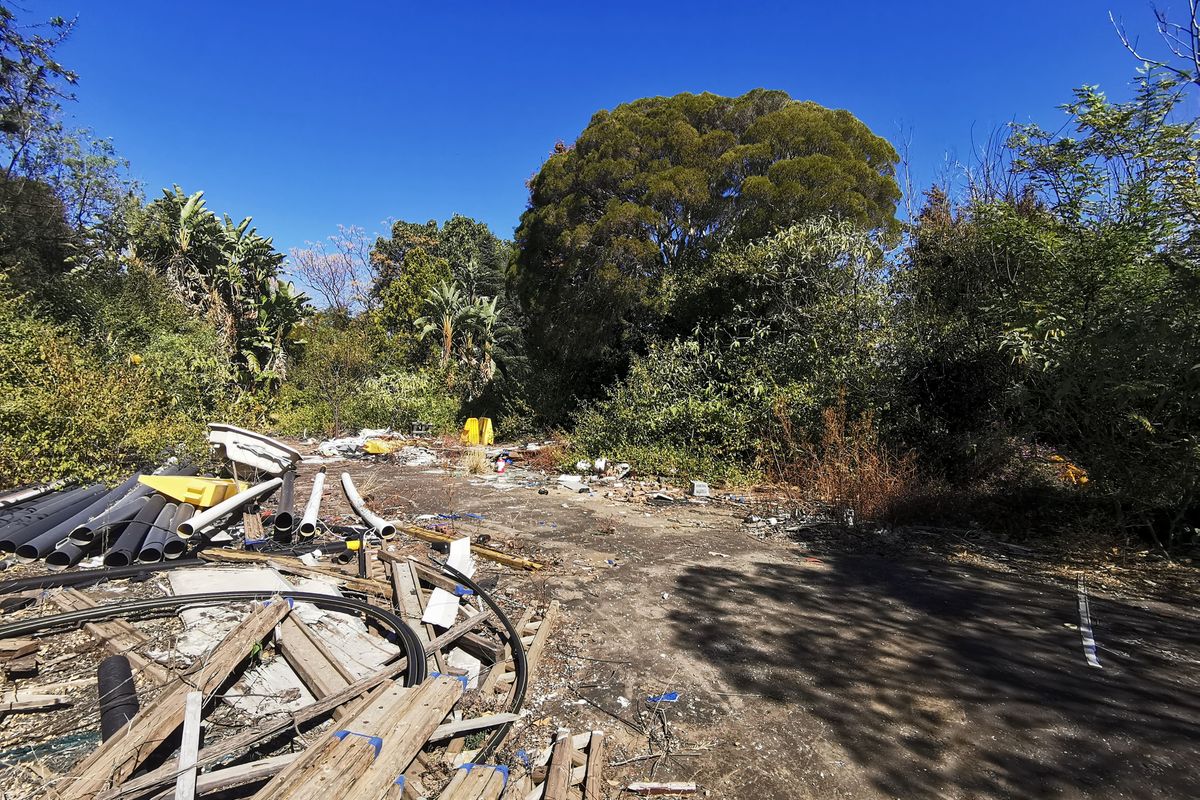 Prime 5,595m2 Residential 3 Development Site in Heart of Bryanston - Photo 5