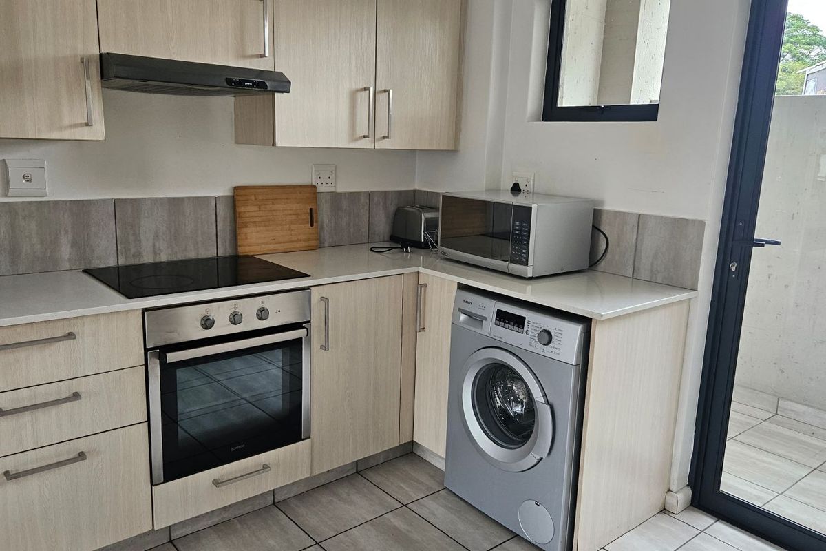 2 Bed, 2 Bath Apartment - Rivonia - Photo 3