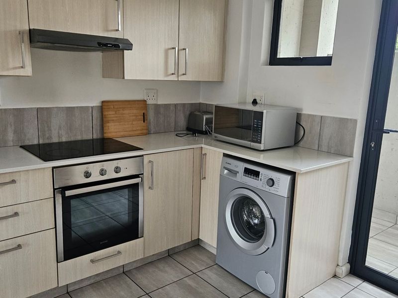 2 Bed, 2 Bath Apartment - Rivonia - Photo 3