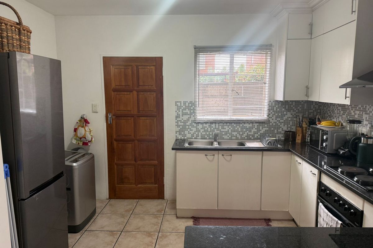 Step Into Ownership , Affordable 2-Bedroom Opportunity in Florida Glen - Photo 3