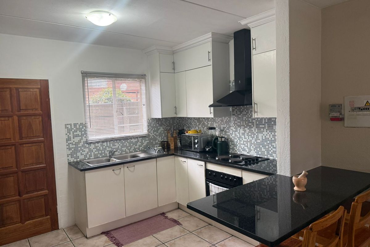 Step Into Ownership , Affordable 2-Bedroom Opportunity in Florida Glen - Photo 2