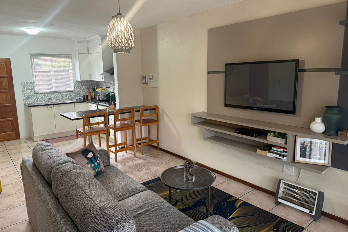 Step Into Ownership , Affordable 2-Bedroom Opportunity in Florida Glen - Photo 5