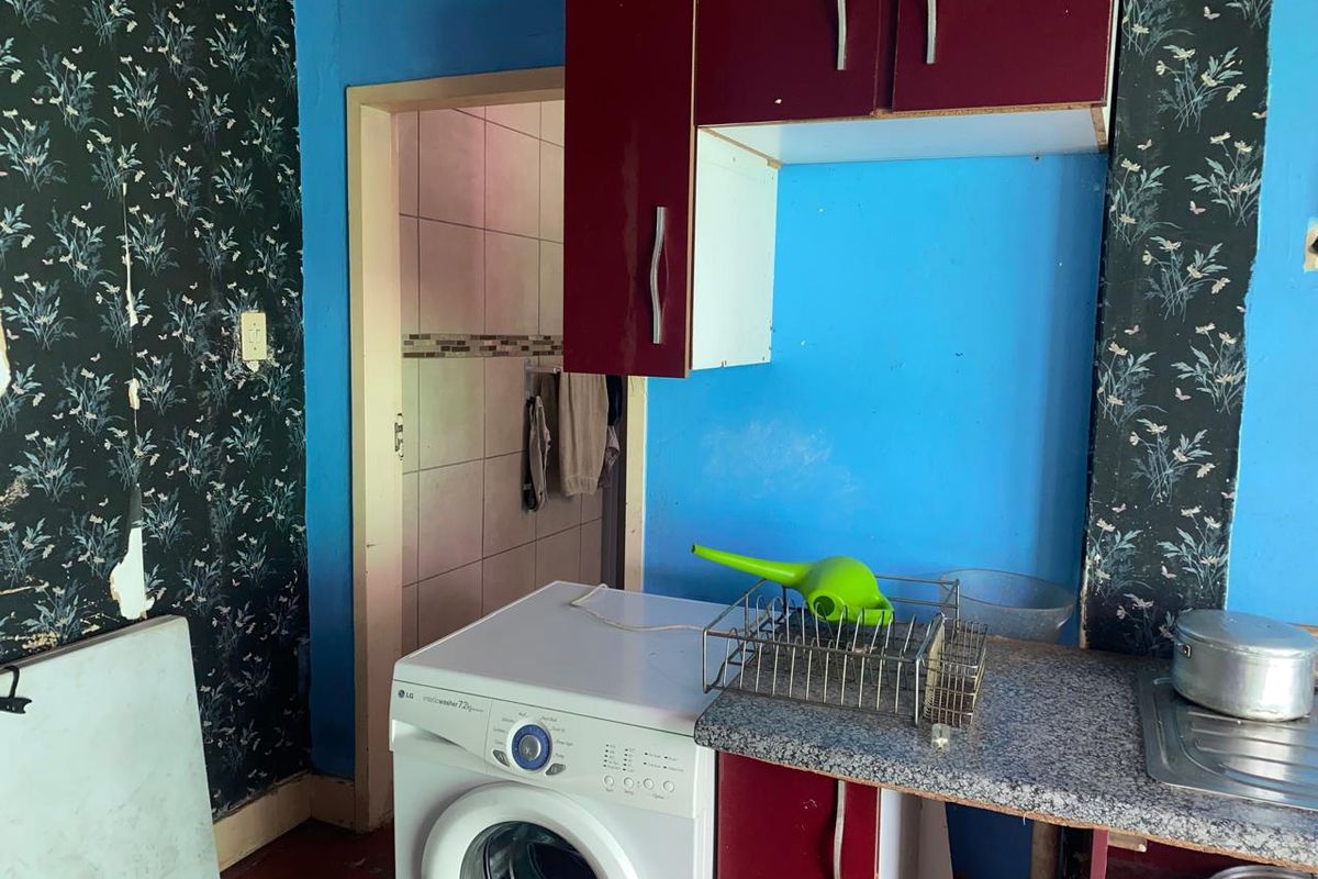 Prime Investment Opportunity: Versatile Student Living &  Residential Dwelling - Photo 4