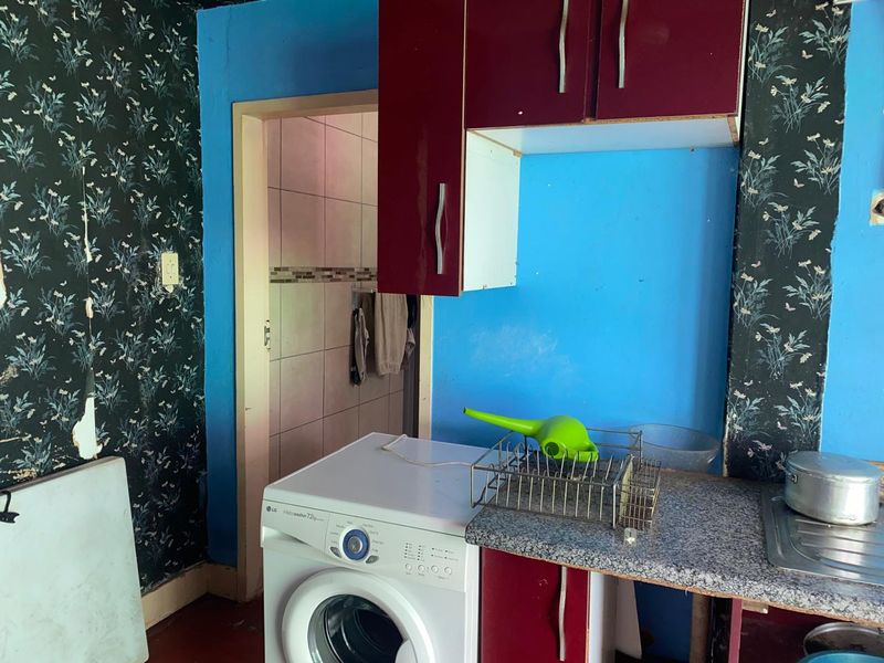 Prime Investment Opportunity: Versatile Student Living &  Residential Dwelling - Photo 3