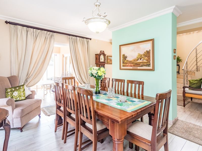 On Auction - Ultimate 4 Bed Luxury Meets Off-Grid Peace of Mind in Ferndale - Photo 7