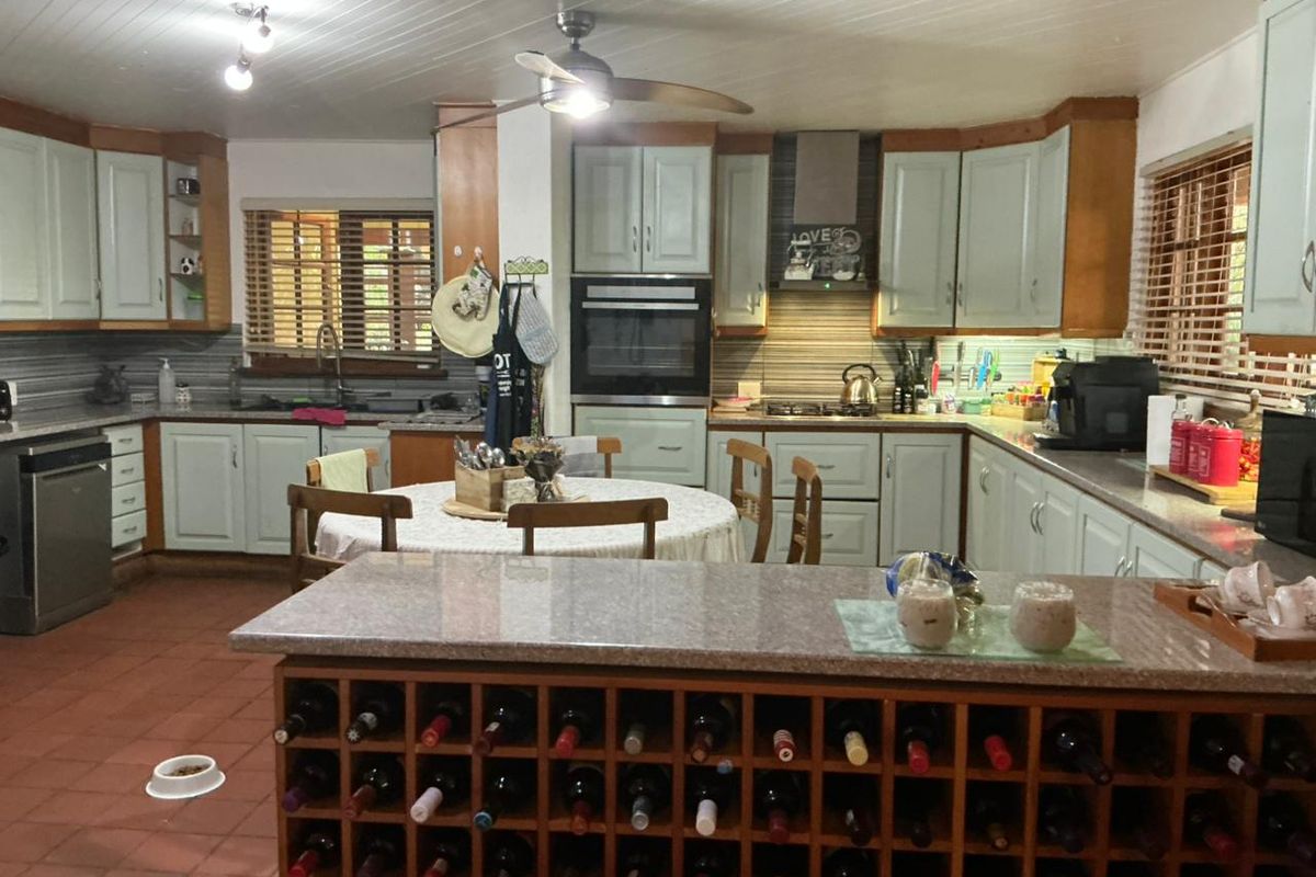 A Rare Bushveld Sanctuary in Doornrandje – Equestrian Estate with Income and Legacy Appeal - Photo 4