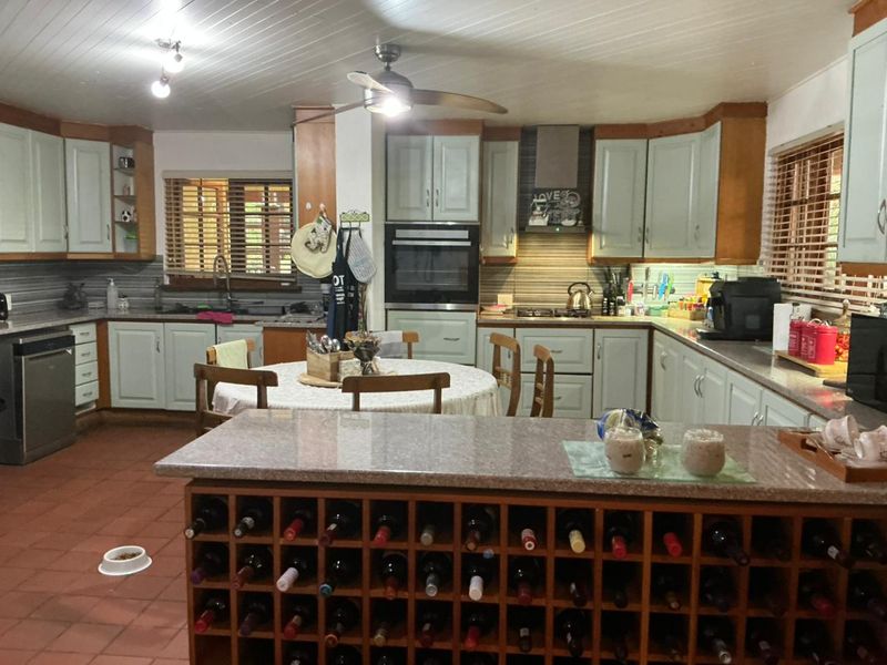 A Rare Bushveld Sanctuary in Doornrandje – Equestrian Estate with Income and Legacy Appeal - Photo 4