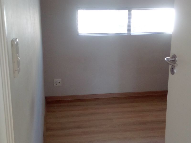 Apartment Block Rental Monthly In Sandton - Photo 10