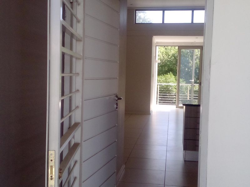 Apartment Block Rental Monthly In Sandton - Photo 7