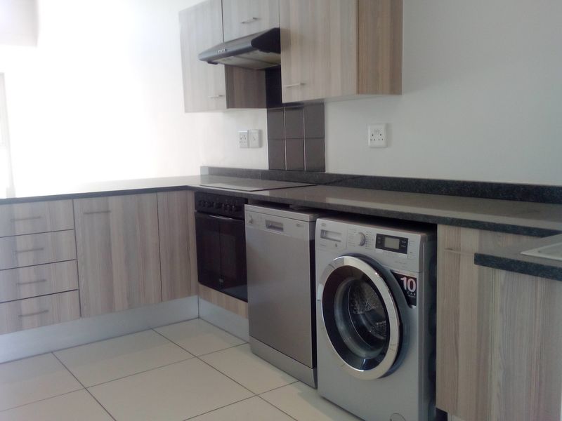 Apartment Block Rental Monthly In Sandton - Photo 8